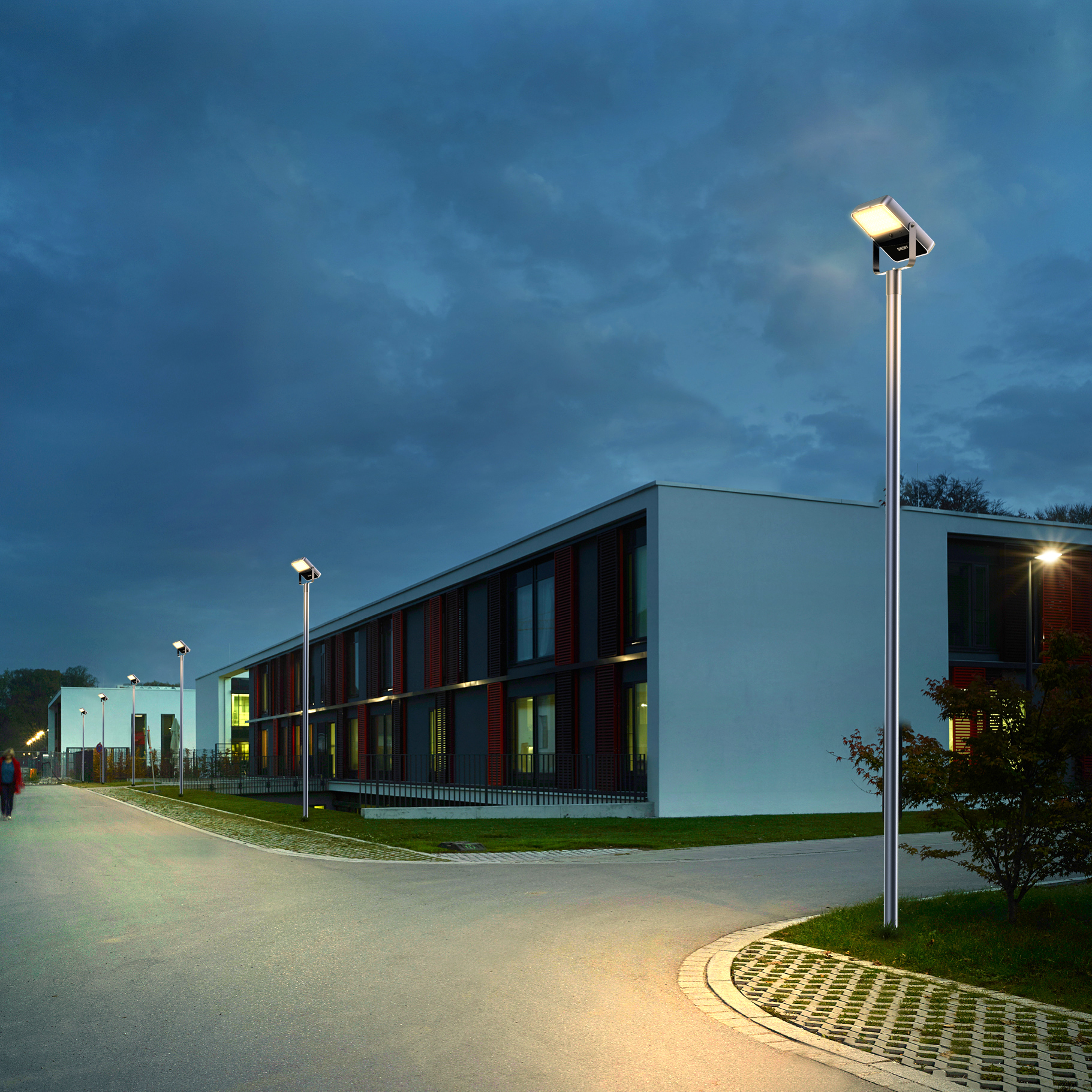 Lampa Solara LED Portabila de Exterior, Camping, 1500 lumeni, cu senzori de luminozitate si miscare, Grey - foto 10
